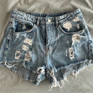 Vintage High Rise Distressed Festival Shorts Size 6